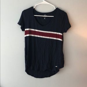 Hollister tee!